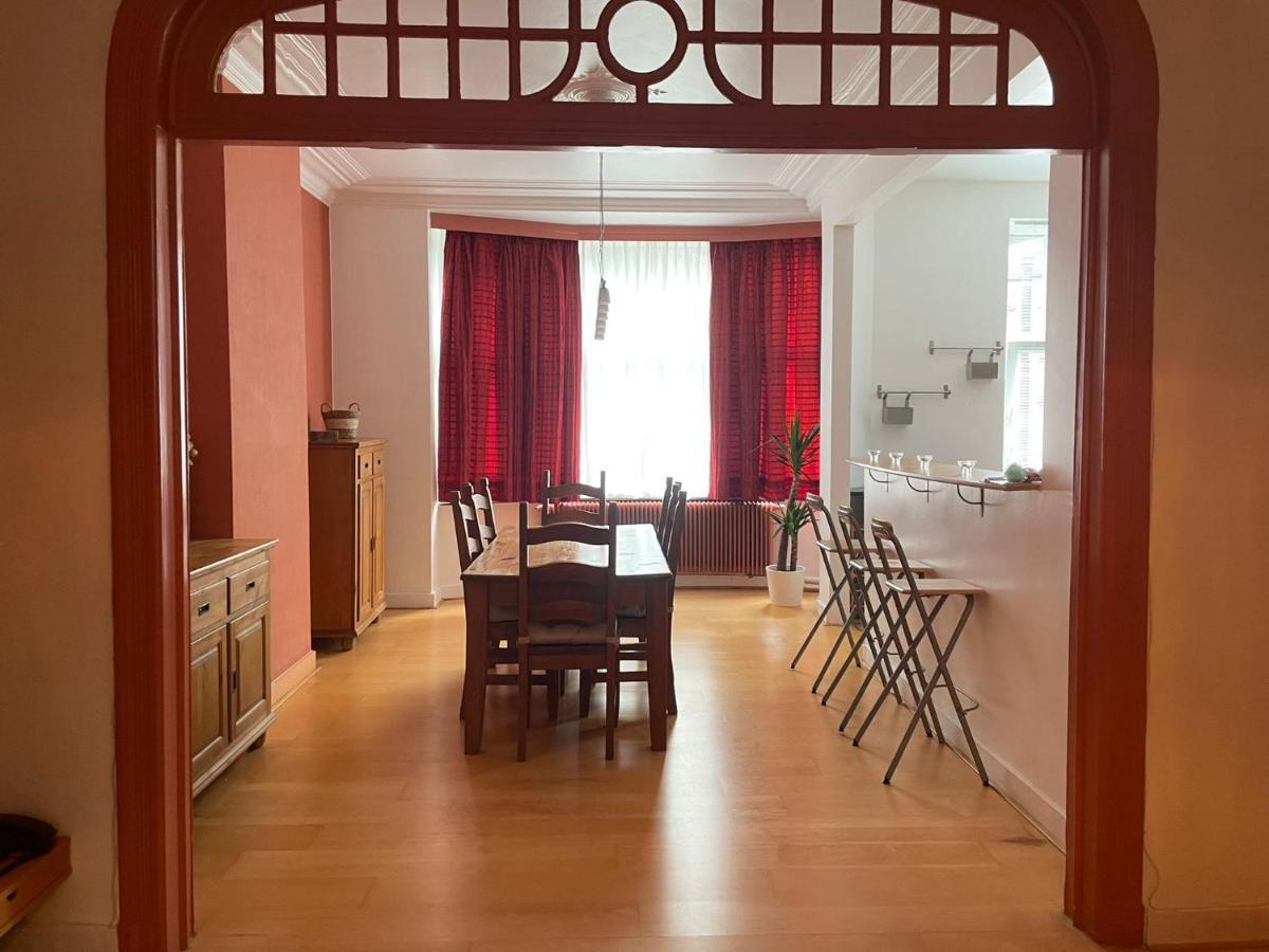Appartement De Charme Dans Maison De Maitre Bruxelloise Брюксел Екстериор снимка