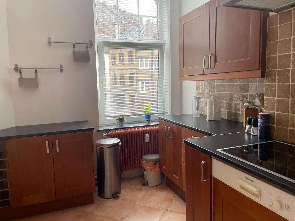 Appartement De Charme Dans Maison De Maitre Bruxelloise Брюксел Екстериор снимка